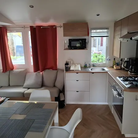 Mobil-home Badji בית נופש *